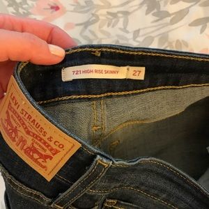 Levi’s 721 High Rise Skinny in Blue Story (wash)